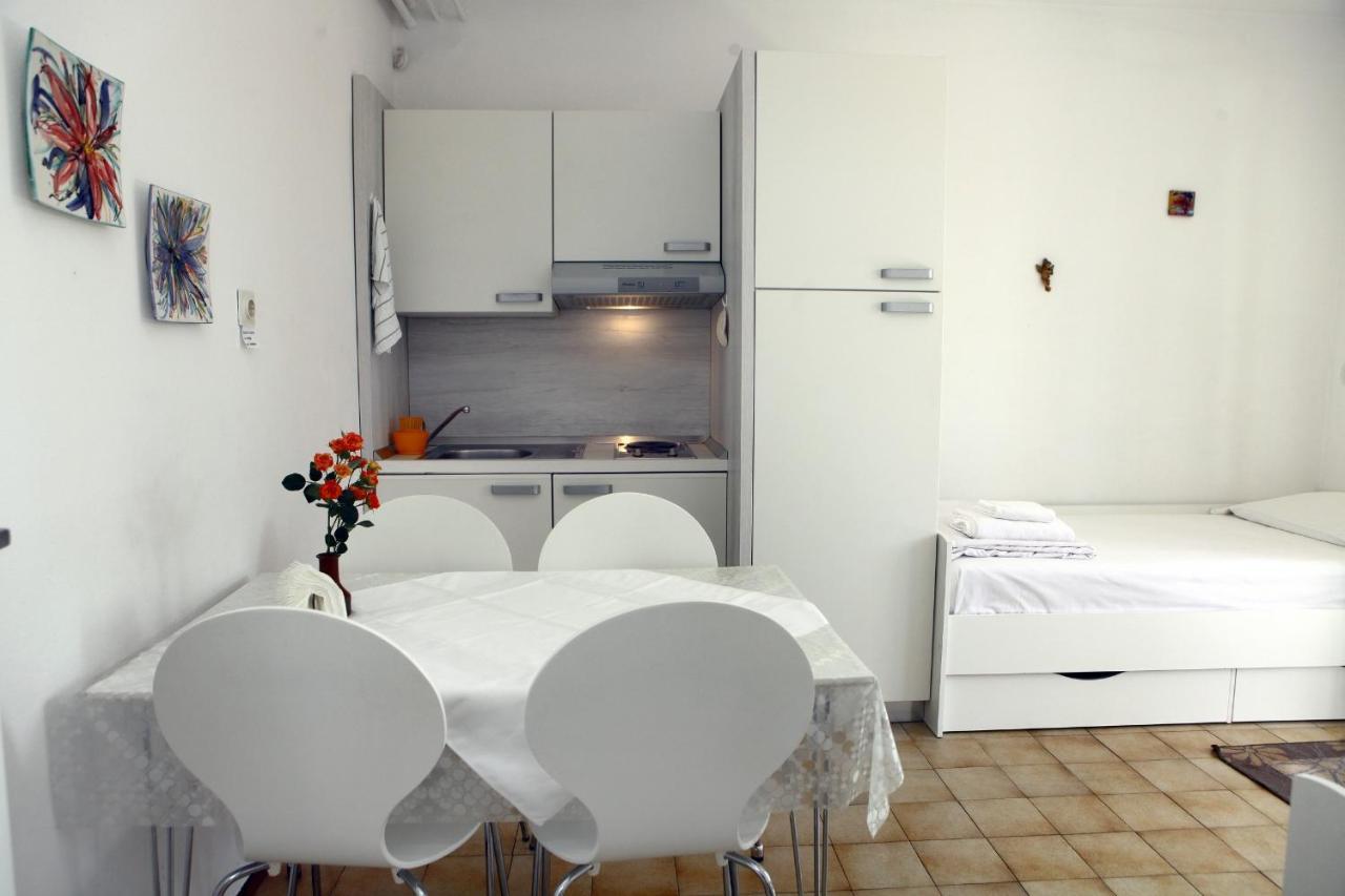 Apartments Diana Bm ポルトローシュ エクステリア 写真